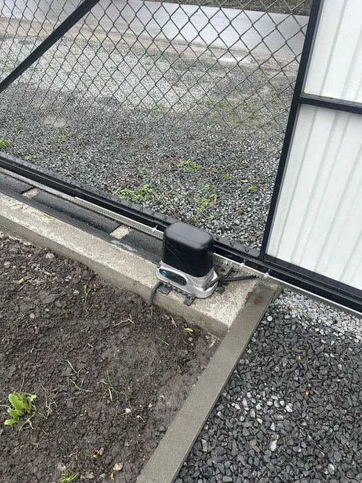 Автоматика на ворота, Автоматика для відкатних воріт, Відкатні ворота