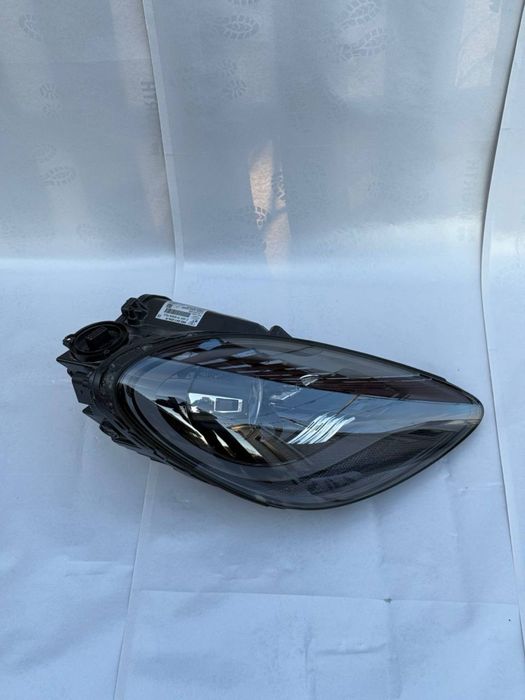 Porsche 982/718 Cayman Boxster фара передня права оригінал.