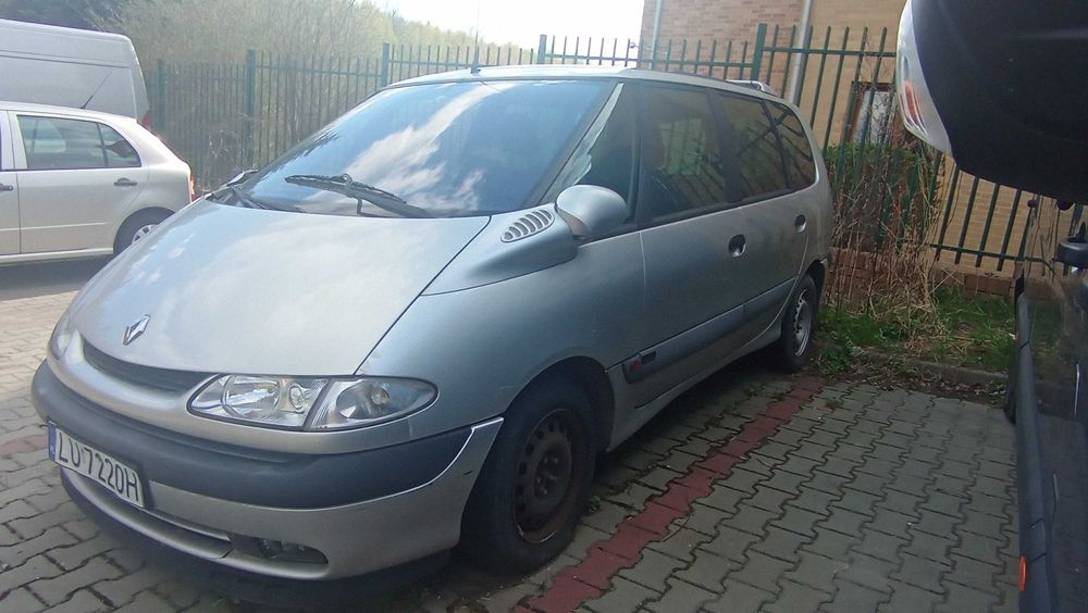 Renault Espace III 2001 r, do naprawy lub na części