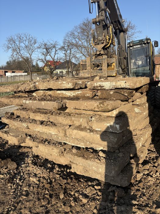 Sprzedam płyty drogowe / drogowa/