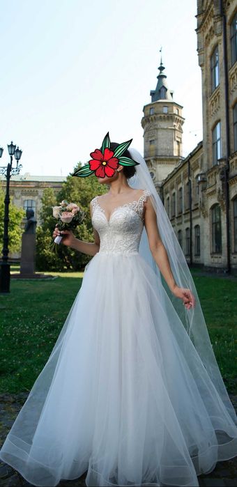 Весільна сукня шампань