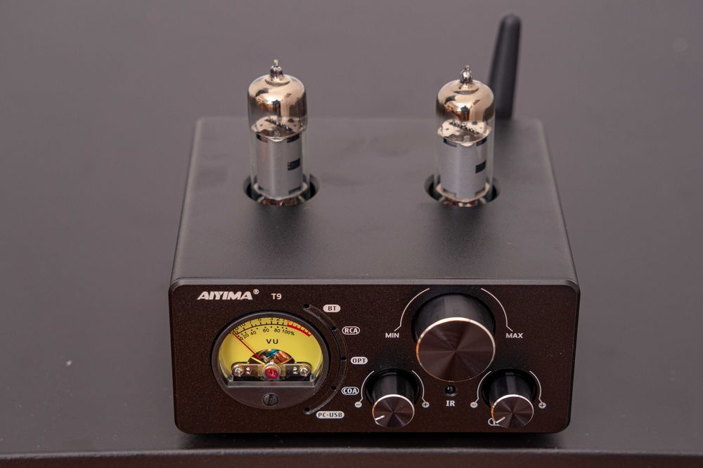 Amplificador HI-FI Aiyima T9 a valvulas.