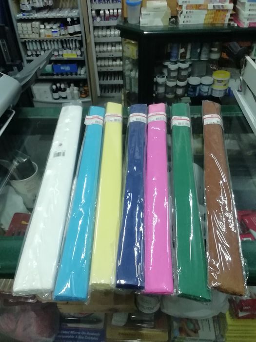 Lote de 300 folhas de papel crepe, novo