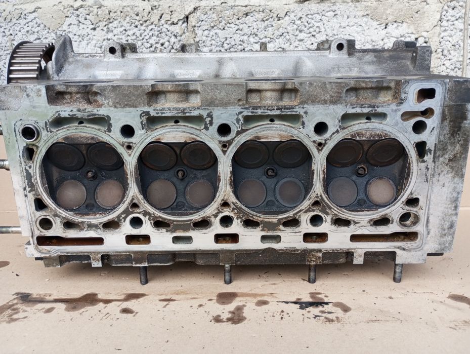 Гбц головка 2.0 без фазо Renault Megane Scenic Espece Laguna Trafi