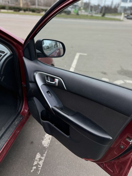 Продам Kia Cerato 1.6 Avtomat