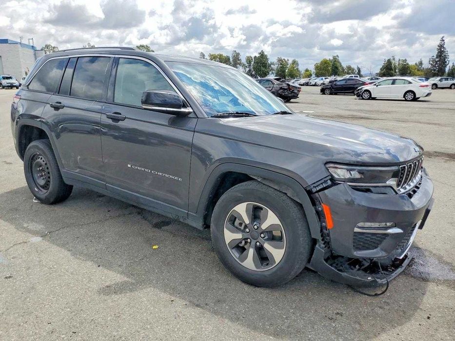 2023 Jeep Grand Cherokee 4xE plug-in hybrid