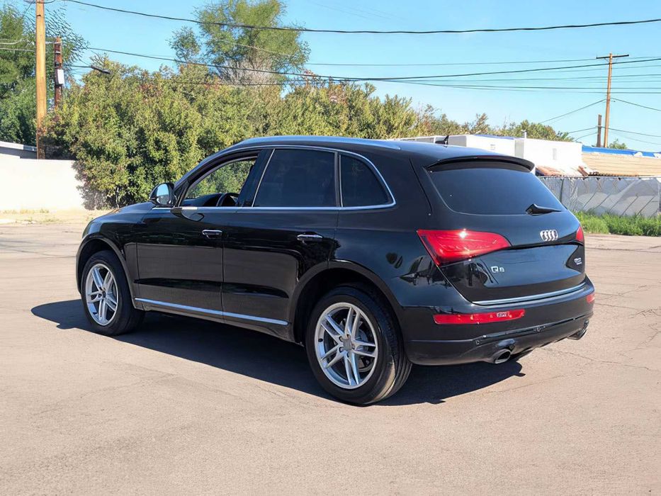Audi Q5      2015