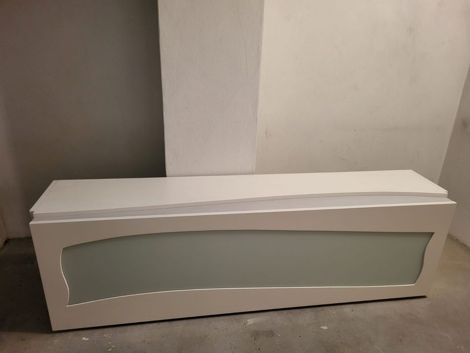 Vendo móvel de sala com arrumação