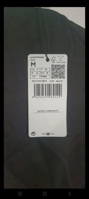 Czarna lekko połyskująca sukienka zapinana na guziki nowa mango M