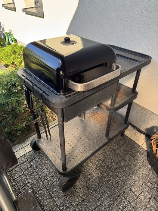 Grill węglowy przenośny