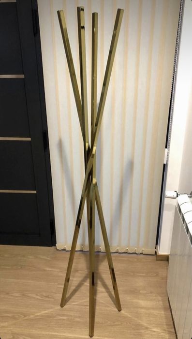 Varios artigos de mobiliario artistico