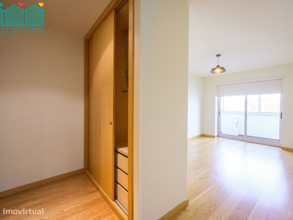 Apartamento T2 com Garagem Fechada em Aveiro