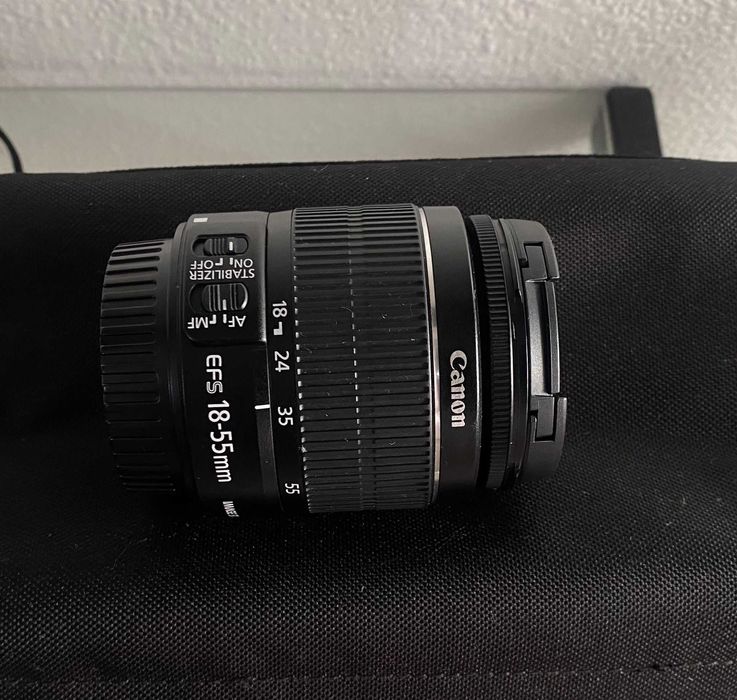 Camara Canon EOS 2000D