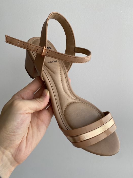 Sapatos salto baixo, tamanho 39