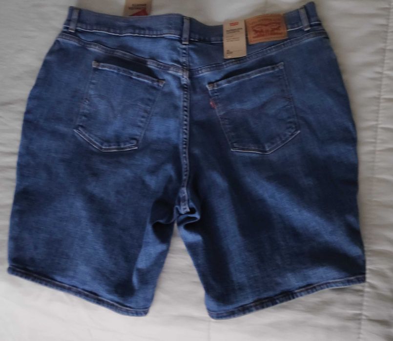 Bermuda levi's sculpt (tamanho grande)