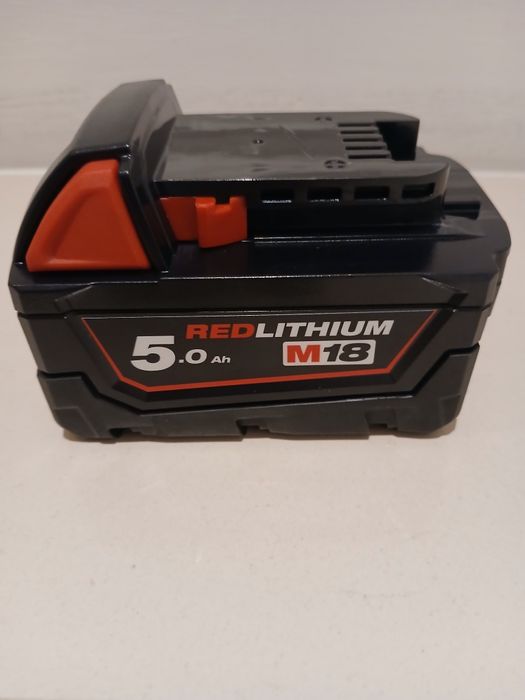 Milwaukee  M18 B5 18V Akumulator