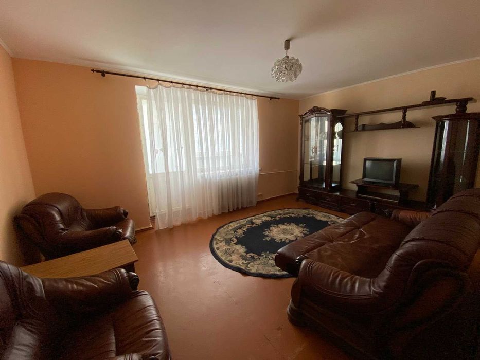 Продам 2-ка на Довженка