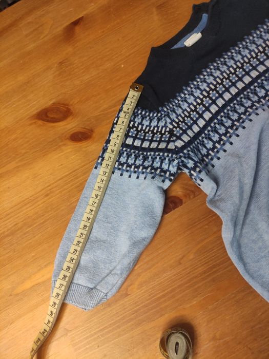 Śliczny sweterek h&m rozmiar 86