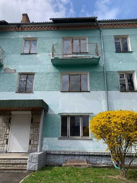 Нежитлові приміщення 458,5 м2, Нововолинськ, вулиця Героїв ЗСУ, 10