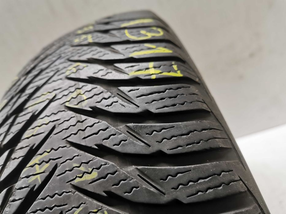 1x Goodyear Ultragrip 8 195/60r15 88H N1317