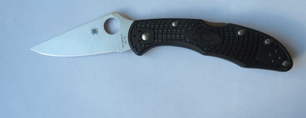 Nóż składany folder Spyderco Delica