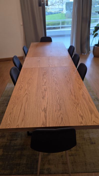Mesa de Jantar Extensível + 8 Cadeiras (240-290 cm) Estado Novo