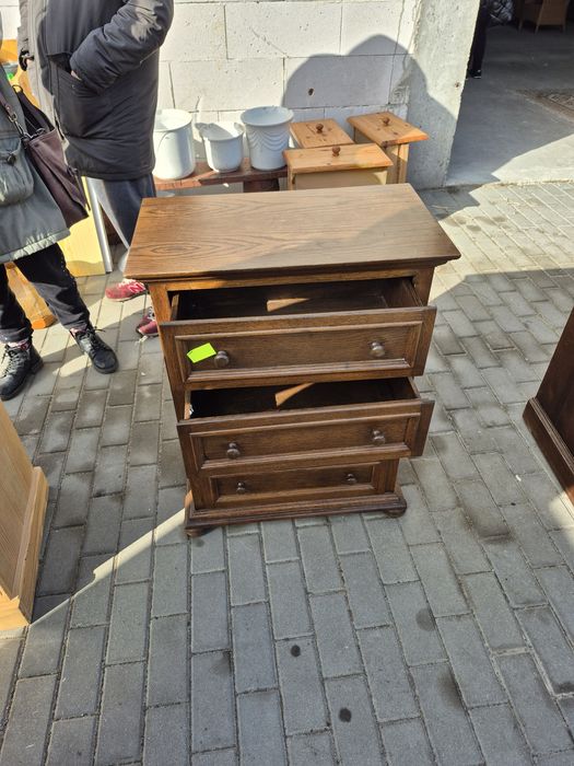 Szafka dębowa bielizniarka