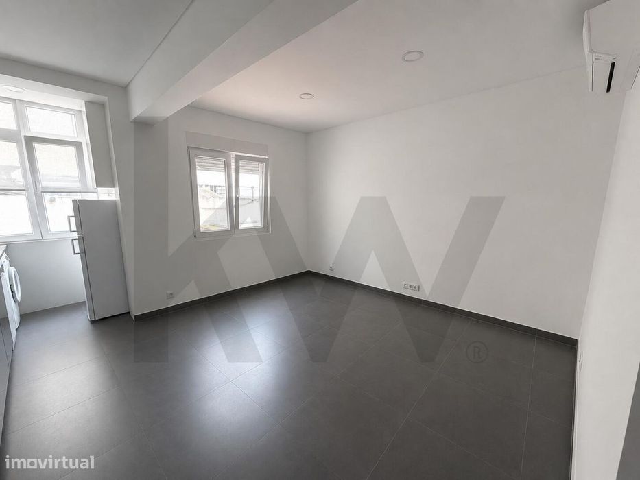 Apartamento T1 em Algés