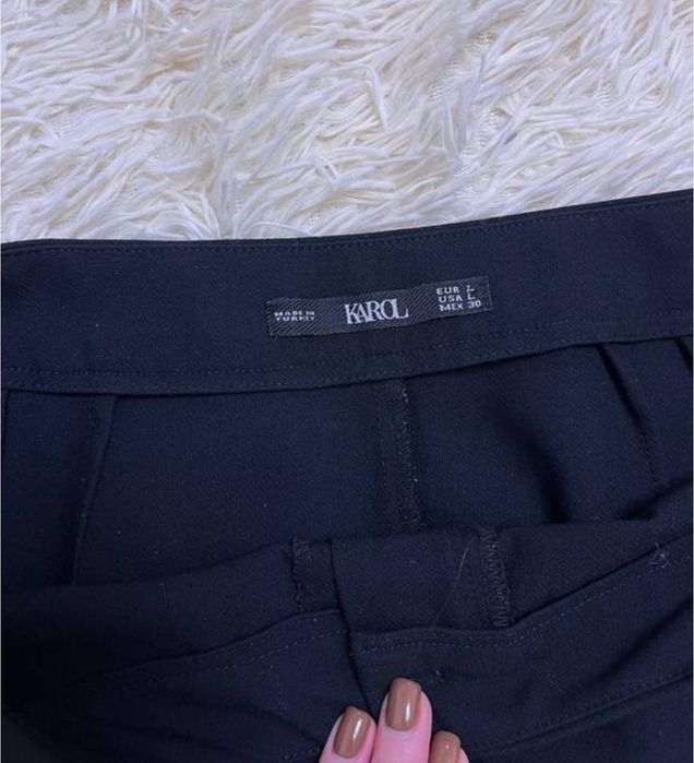 Прямі чорні класичні штани