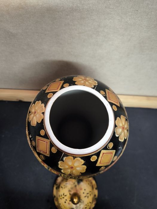 Potiche porcelana pintado a mão