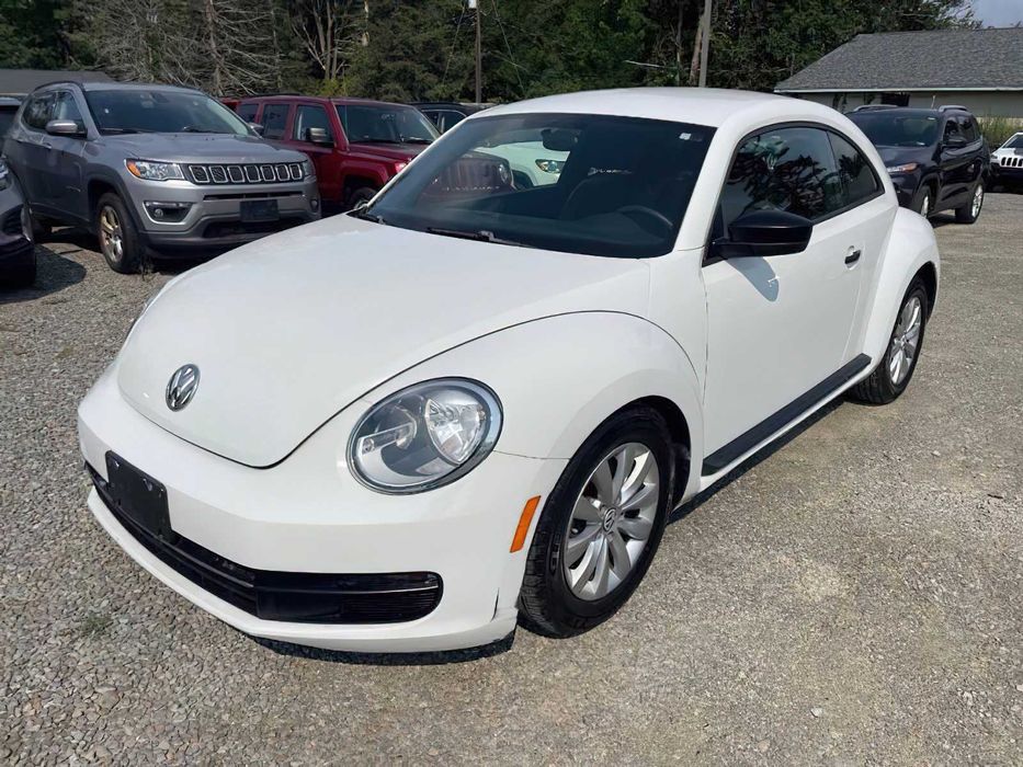Volkswagen Beetle      2015