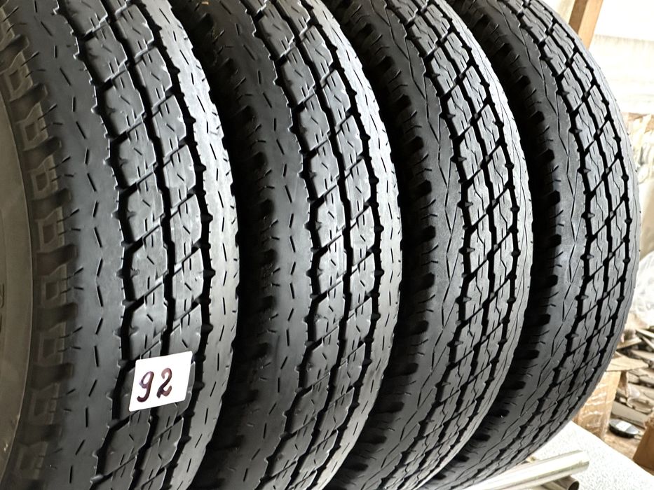 215/65 R16C Bridgestone Guravis