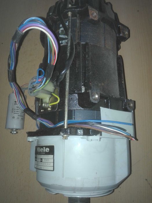 Sinik do pralki "Miele"