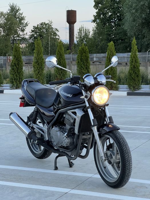 Продаж Kawasaki er 5