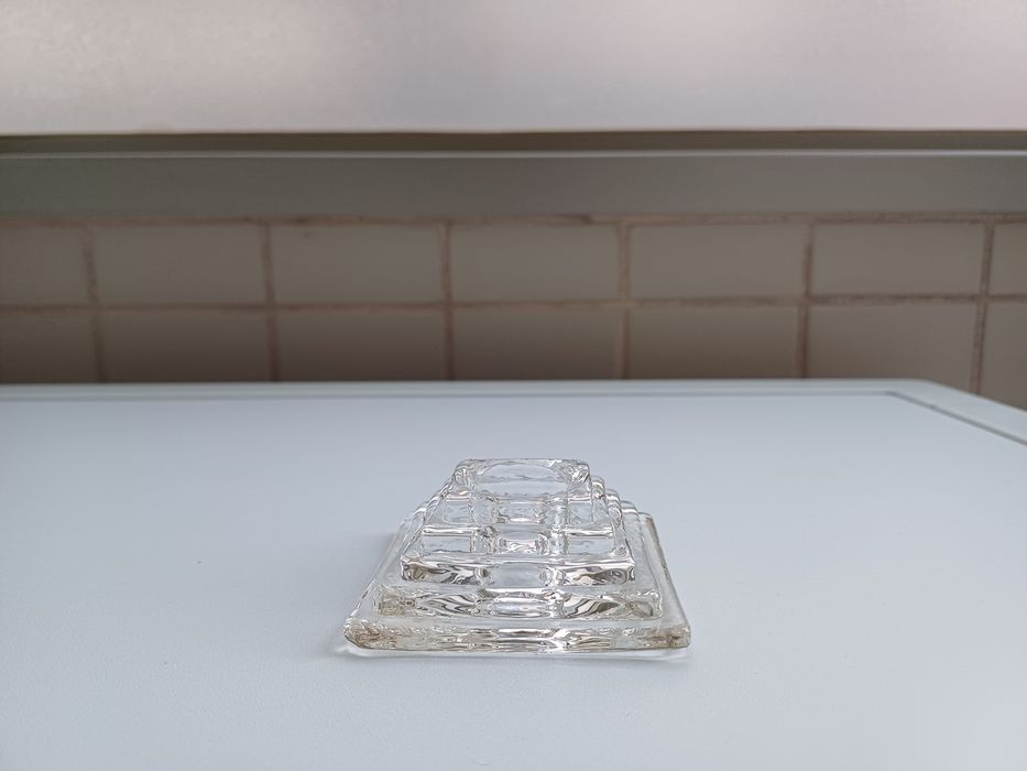 2 pequenos castiçais/porta-velas de vidro