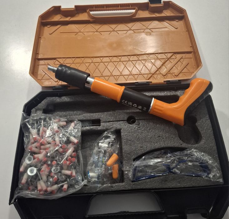 Pistola de pregos fulminante