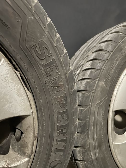 Продам комплект шин R16 Фольцваген Туран