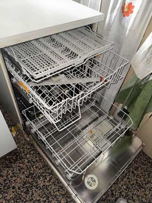 Máquina de lavar loiça Miele G 595 SC Plus