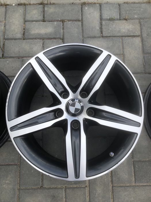 Felgi BMW z czujnikami ciśnienia 17"