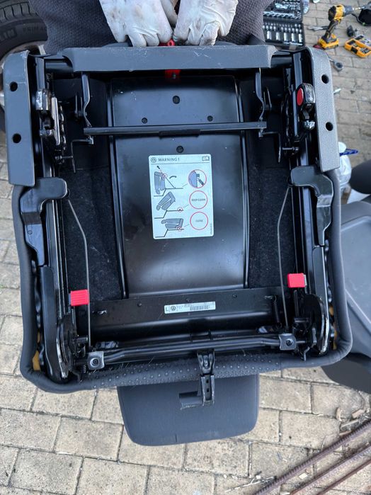 Bancos Traseiros VW Touran (Fila do Meio - Conjunto de 3)