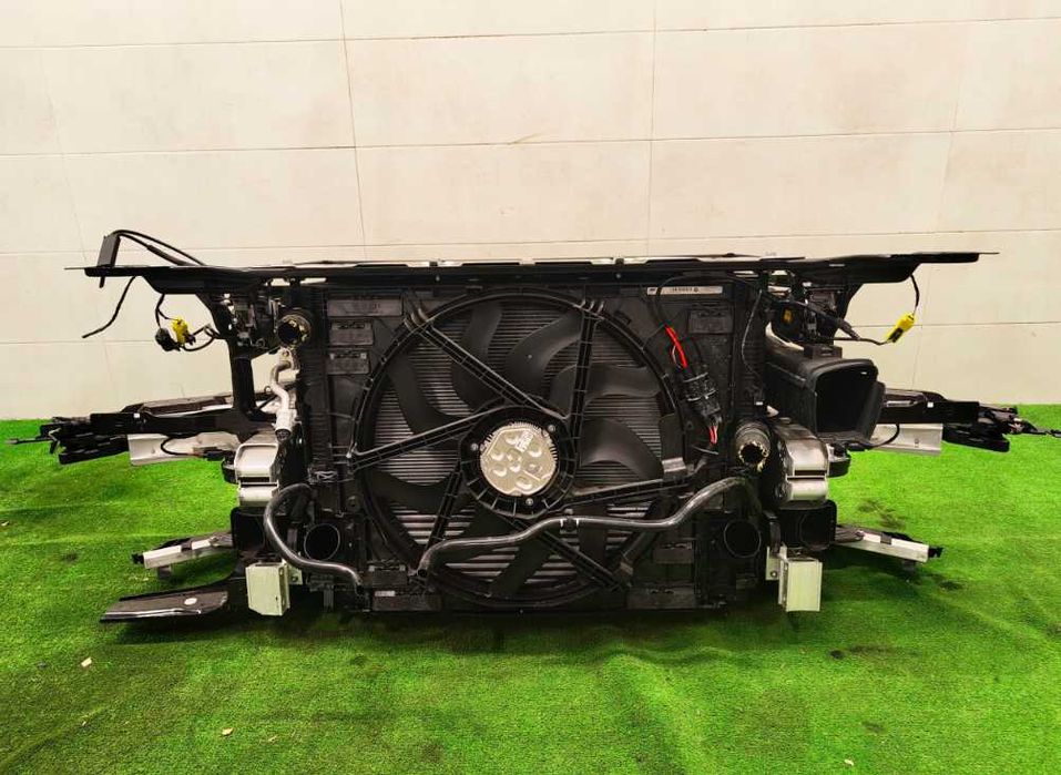 Панель радиаторов телевизор BMW I4 4 G22 G23 G26 Разборка бмв 4
