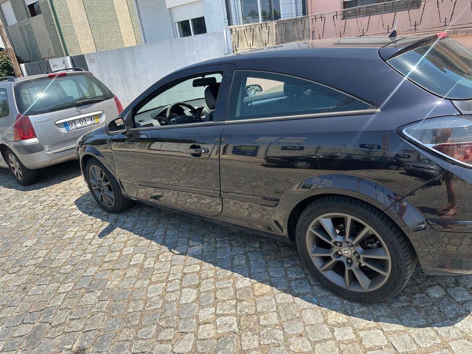Opel Astra GTC — fotografia 5