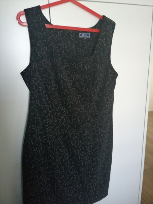 Sukienka mała czarna elegancka, rozmiar 42