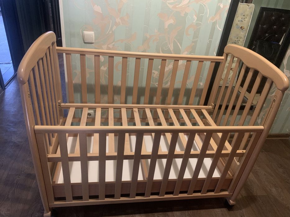 Продається ліжко дитяче компанія “Veres”