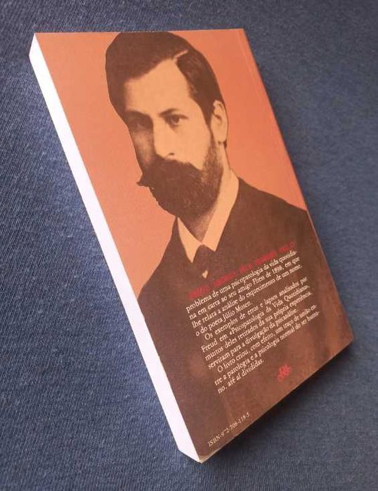 Psicopatologia da Vida Quotidiana - Sigmund Freud
