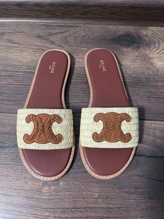 Шлепанці селин.