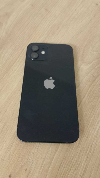 telefon iPhone 12