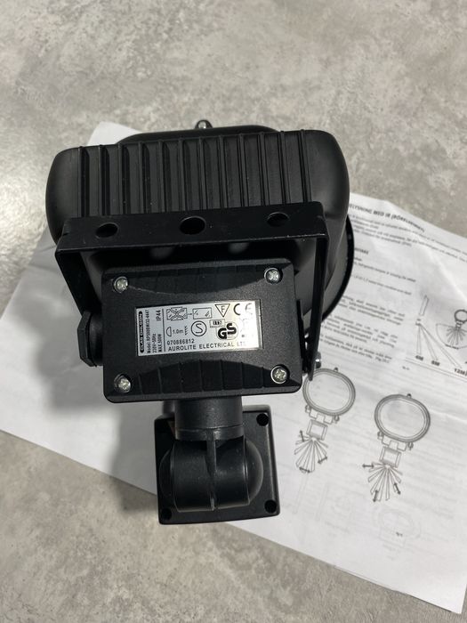 Два прожектора галогенных500W с датчиком движения