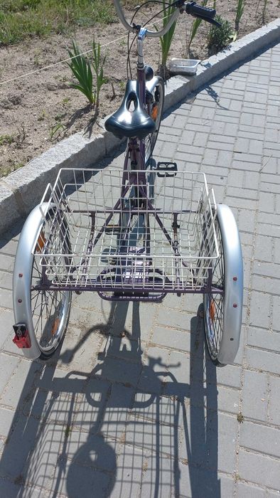 Bicicleta 3 rodas, fácil transporte (dobrável). Muito bom estado!