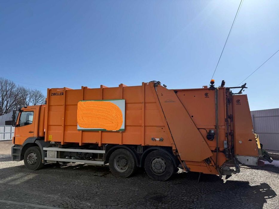 Сміттєвоз (Мусоровоз) Mercedes Benz